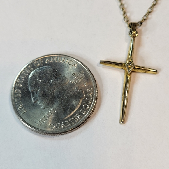 Vintage Marbro 12K Gold Filled Cross w/ 19" Long Gold Tone Chain Costume Jewelry - Picture 12 of 12